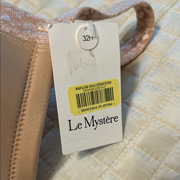 Le Mystere Full Coverage Bra with Lace Trim 32H - Picture 2 of 9